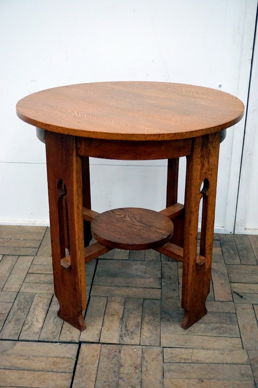 a good solid oak arts and crafts circular occasional table