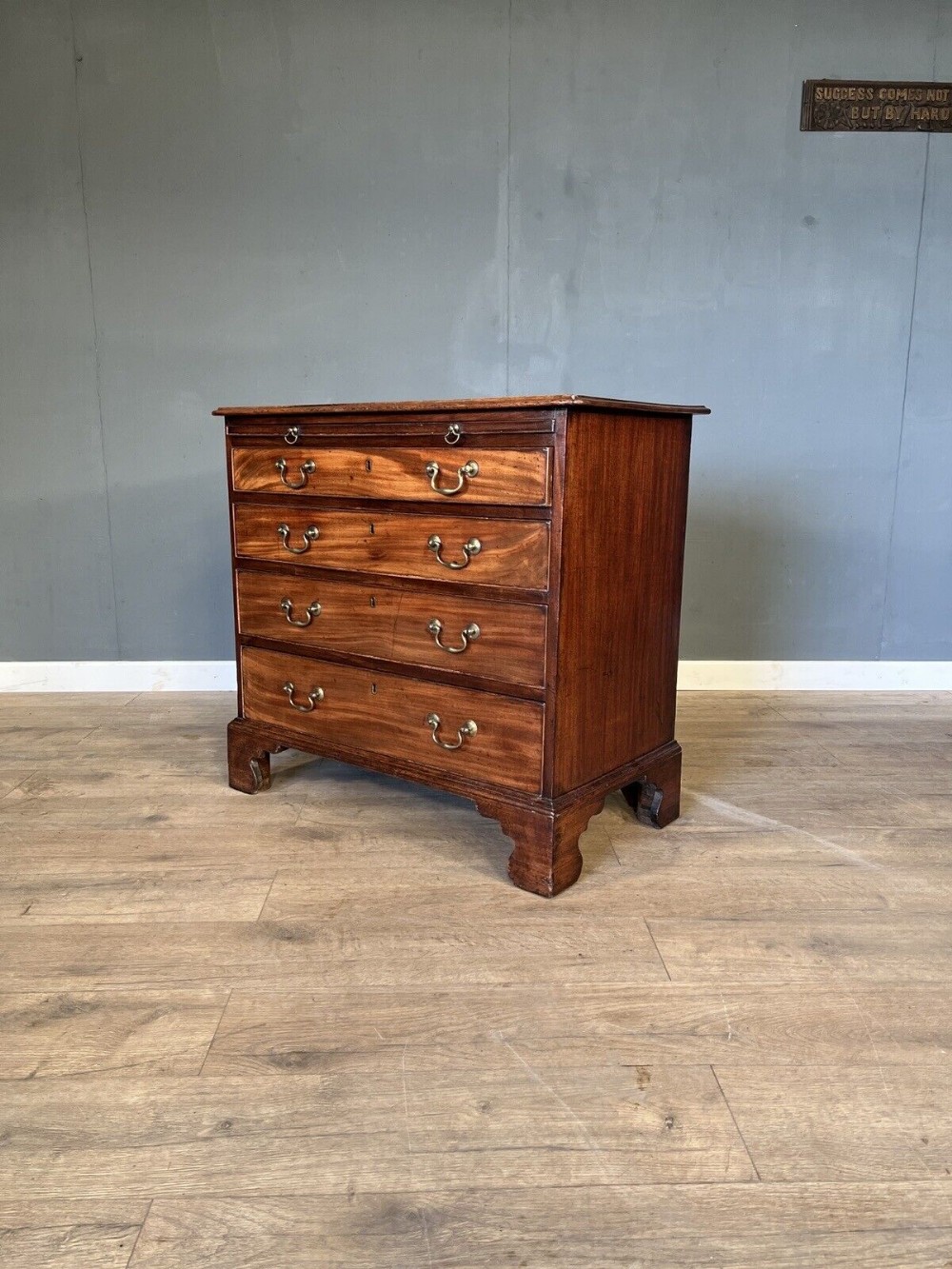 a good honest georgian 4 drawer chest of drawers