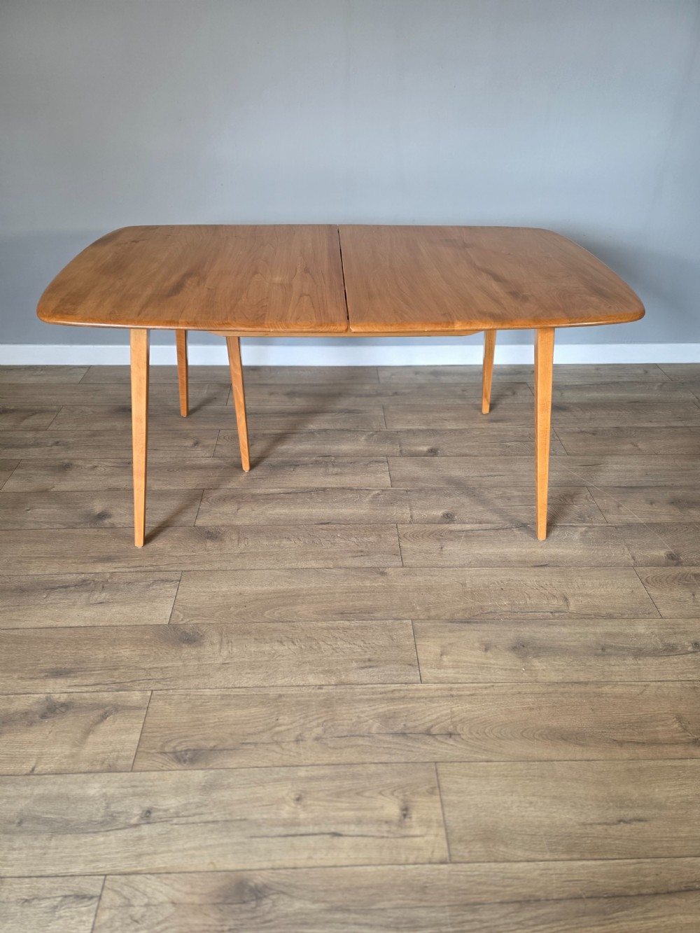 ercol grand windsor dining tableblonde